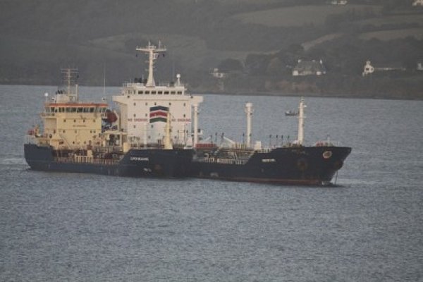 Nava Aristofanis, cu căpitan român, nu poate fi localizată. Are 12 mii de tone de motorină la bord